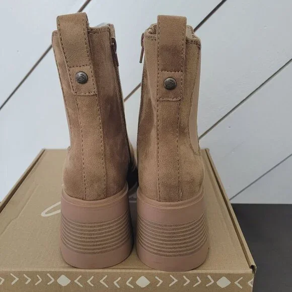 NWT Zodiac Teresa-Chelsea Womens 7M Tan Faux Suede Chunky Heel Ankle Boots - Picture 6 of 9